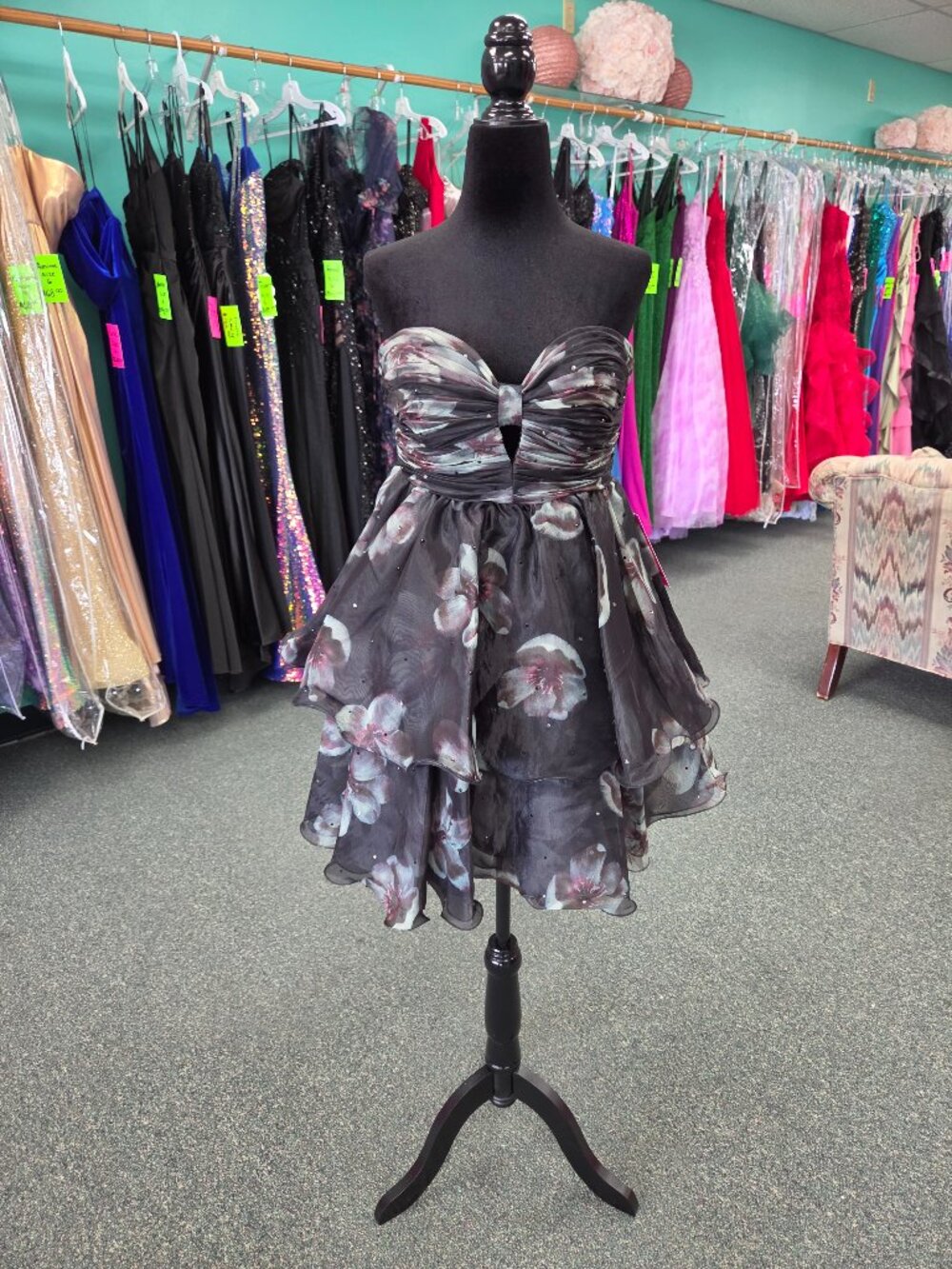 Homecoming Short Dress Black Floral Size 6 Ava Presley 29161
